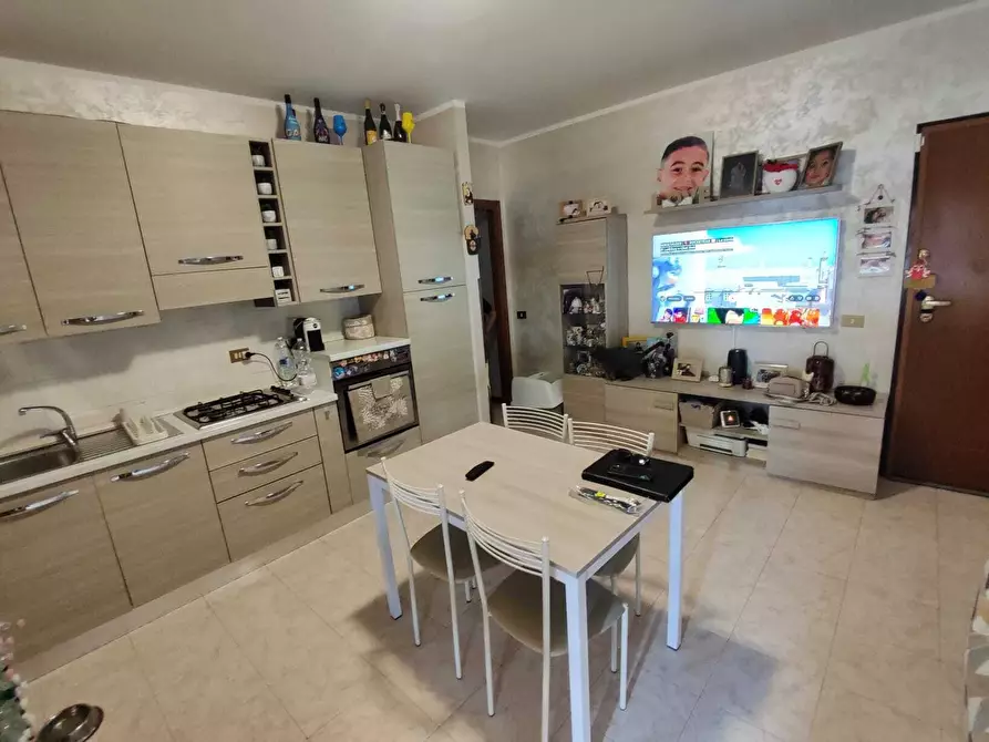 Immagine 7 di Trilocale in vendita  in Via Ottaviano a Guidonia Montecelio
