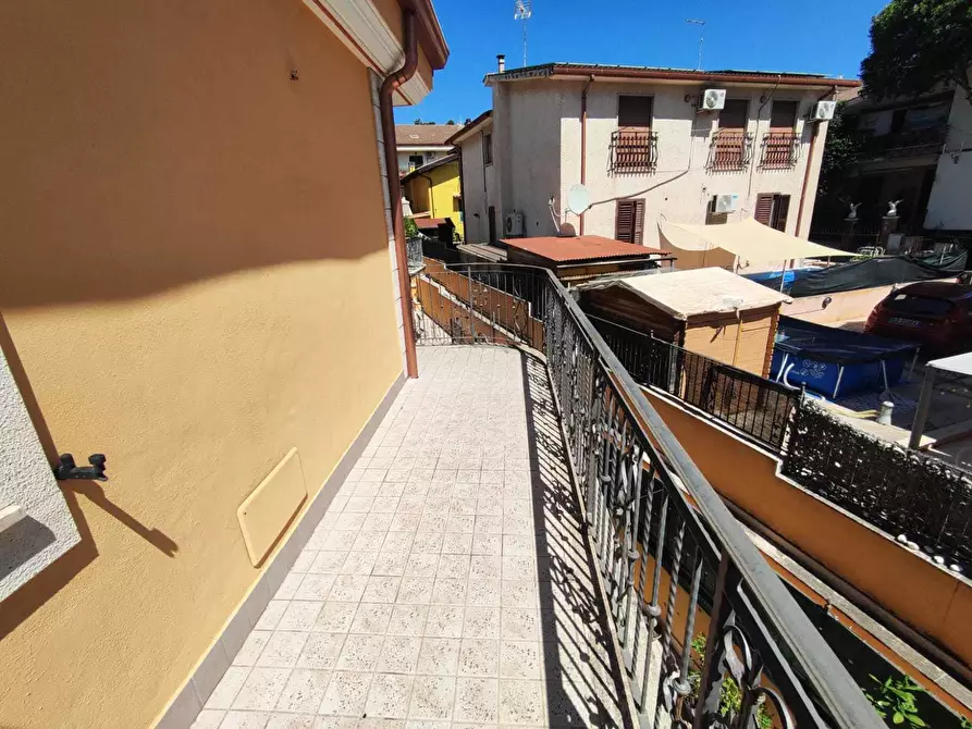 Immagine 5 di Trilocale in vendita  in via nicolo paganini a Guidonia Montecelio