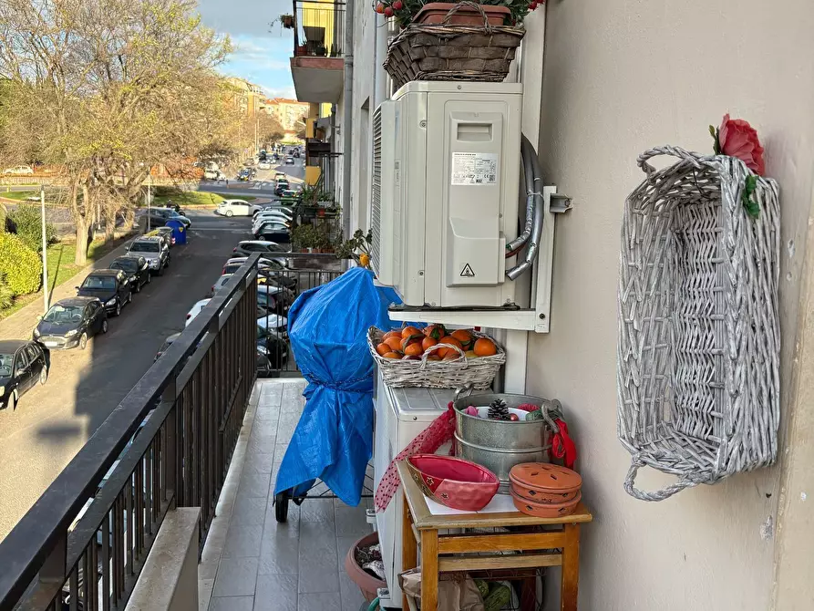 Immagine 6 di Pentalocale in vendita  a Sassari