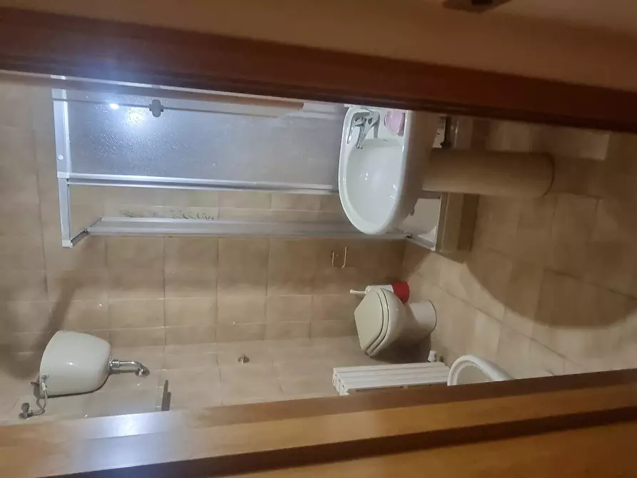 Immagine 21 di Palazzo in vendita  in Via Mattia Capponi 46 a Cupramontana