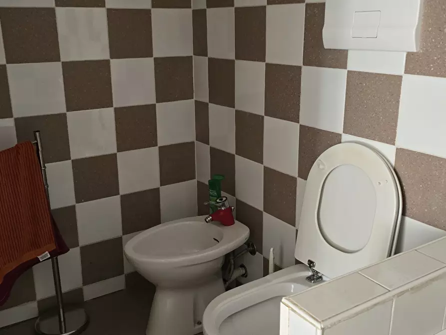 Immagine 11 di Quadrilocale in vendita  in VIA FRIGAGLIA 18 a Sassari