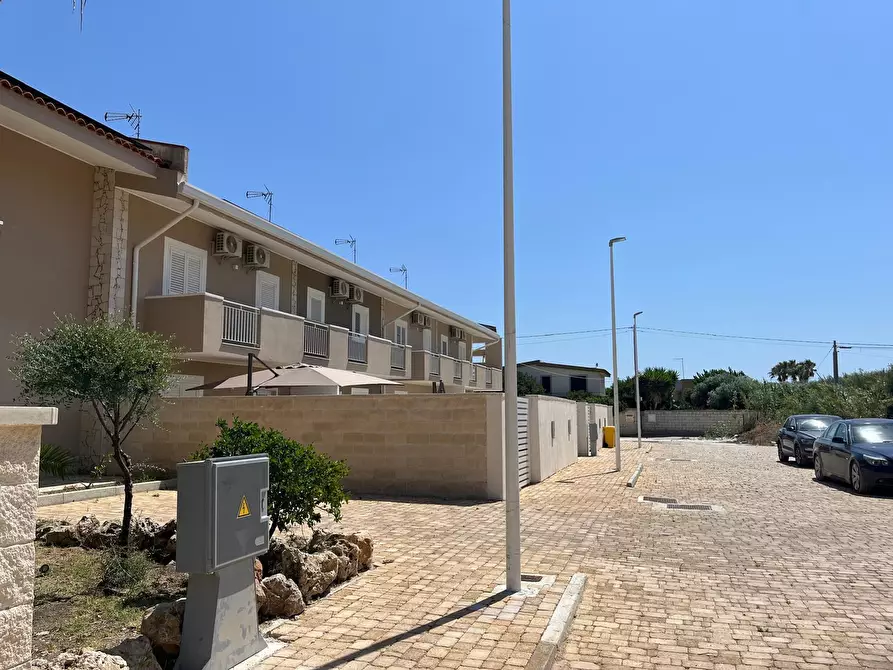 Immagine 11 di Appartamento in vendita  a Pachino