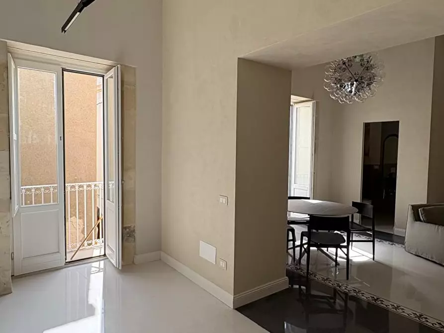 Immagine 9 di Quadrilocale in vendita  in Via delle Grazie a Siracusa