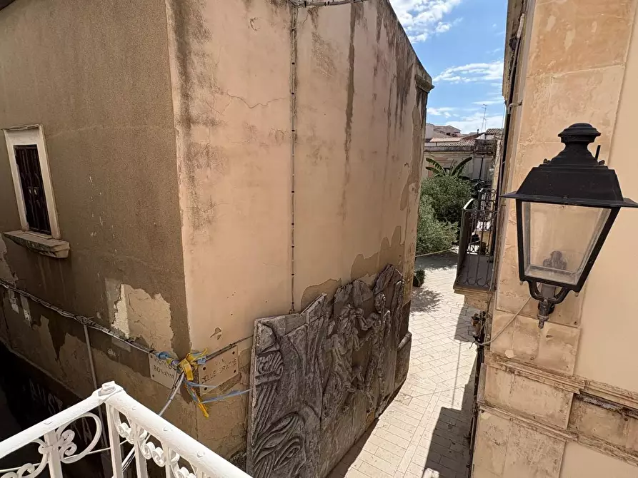 Immagine 11 di Quadrilocale in vendita  in Via delle Grazie a Siracusa