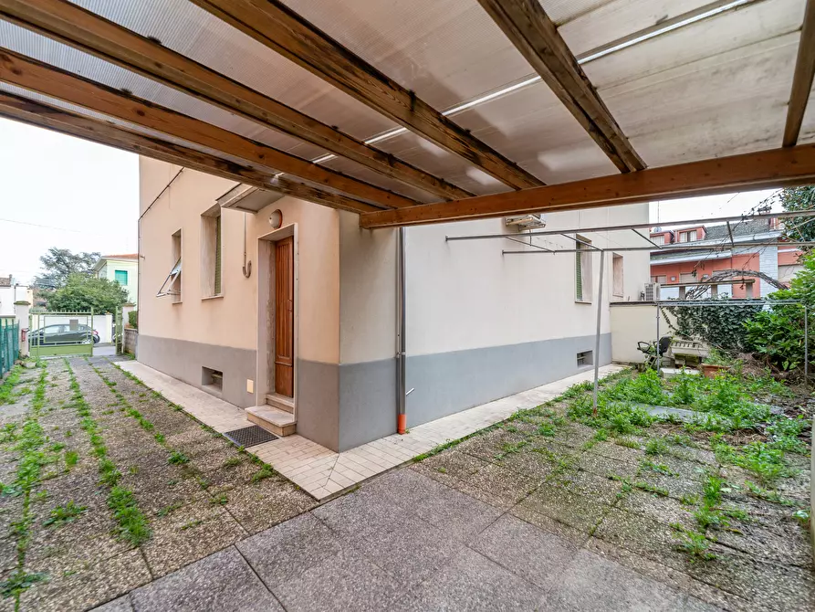 Immagine 20 di Porzione di casa in affitto  in Via Alghero 4 a Parma