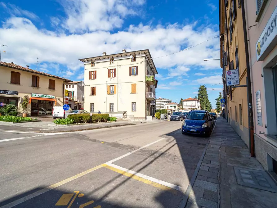 Immagine 1 di Trilocale in vendita  in Via San Martino 2 a Traversetolo