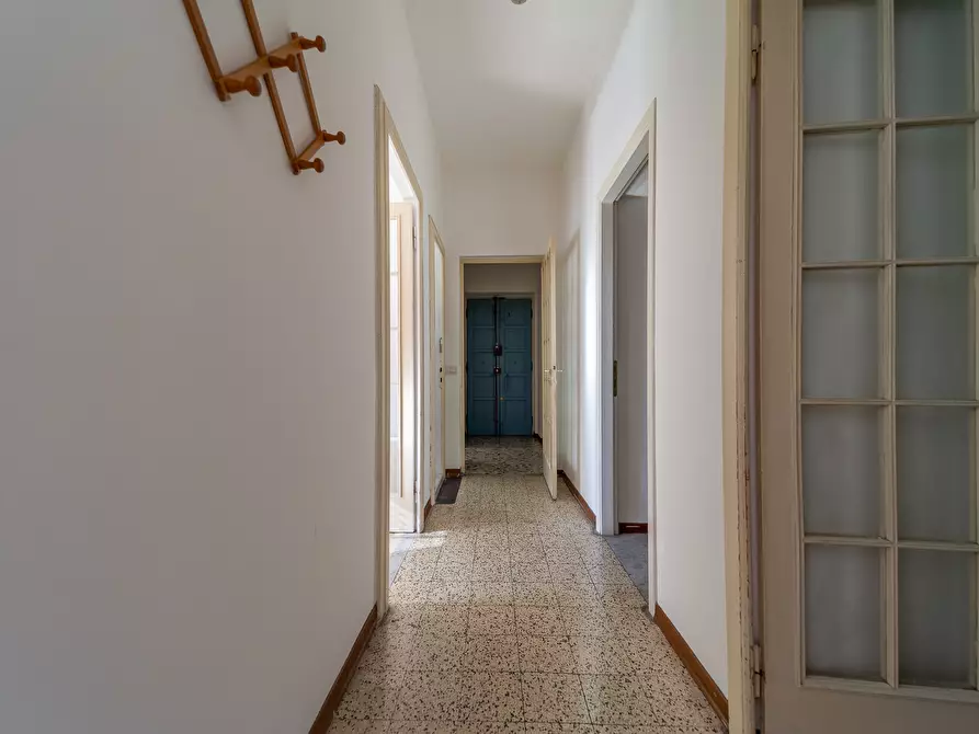 Immagine 29 di Pentalocale in vendita  in Viale Osacca 4 a Parma