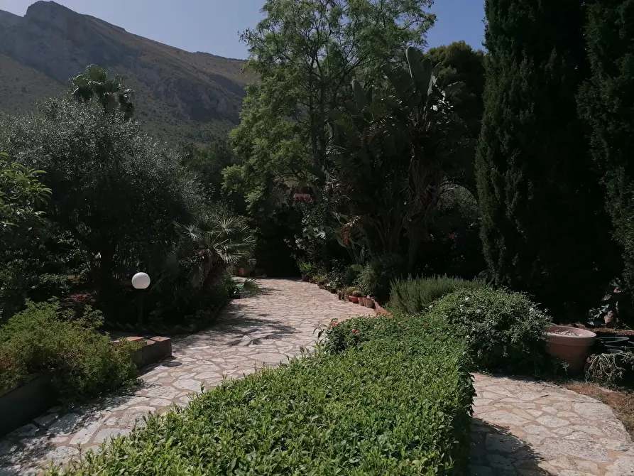 Immagine 90 di Villa in vendita  a Castellammare Del Golfo