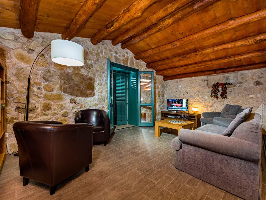 Immagine 24 di Rustico / casale in vendita  in CONTRADA CARDONE SNC a Castellammare Del Golfo