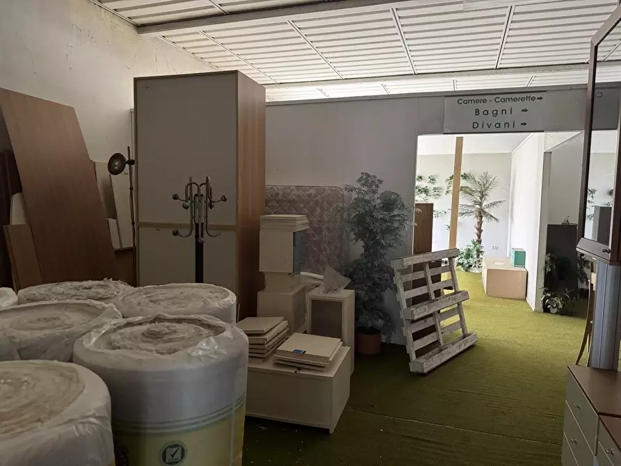Immagine 16 di Capannone industriale in vendita  a Caselle Landi