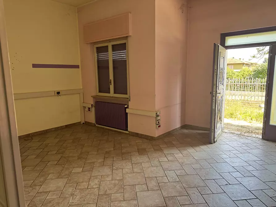 Immagine 2 di Ufficio in vendita  in Via XX Settembre 33 a Castiraga Vidardo