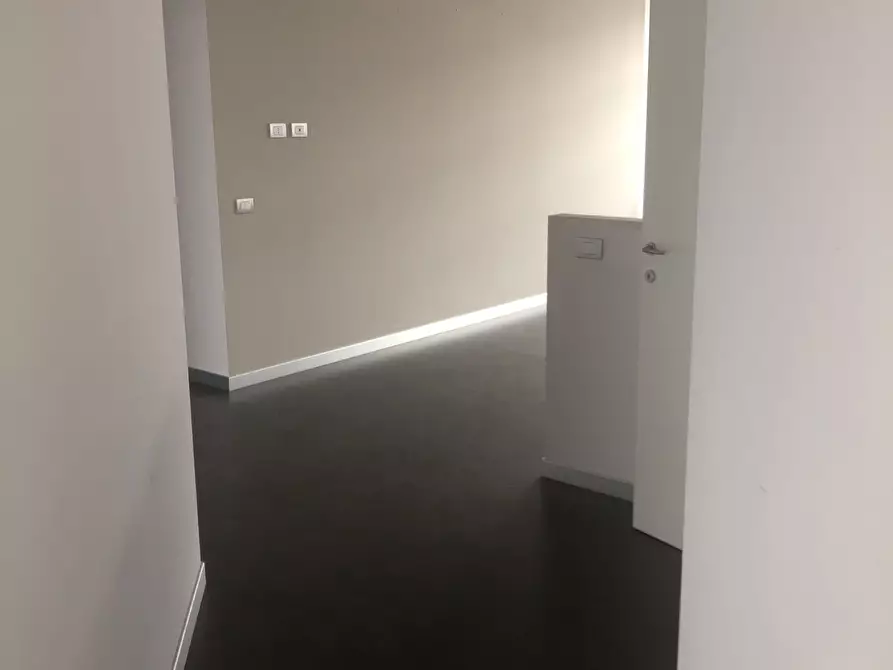 Immagine 9 di Ufficio in vendita  in Via Giovanni Paolo II 11 a Vigevano