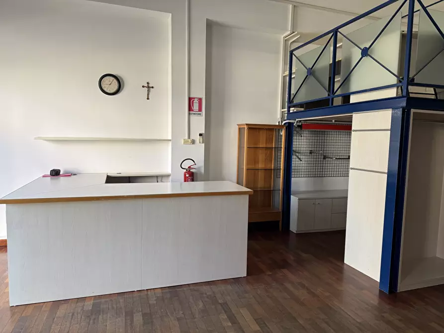 Immagine 12 di Locale commerciale in vendita  in VIA Gramsci 17/B a Castiglione D'adda