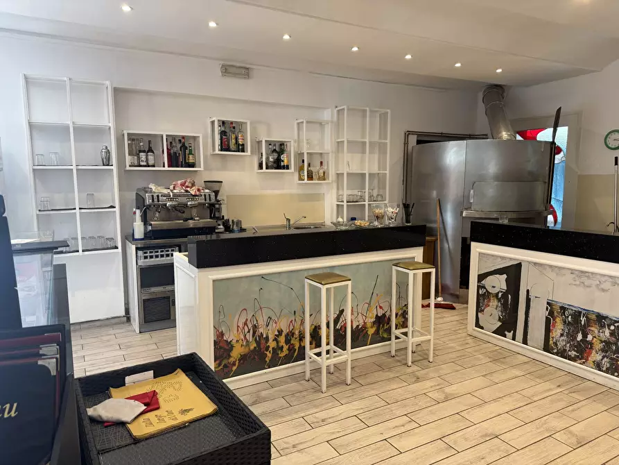 Immagine 3 di Bar / Ristorante in vendita  in Piazza Caduti, 4 a Sant'angelo Lodigiano