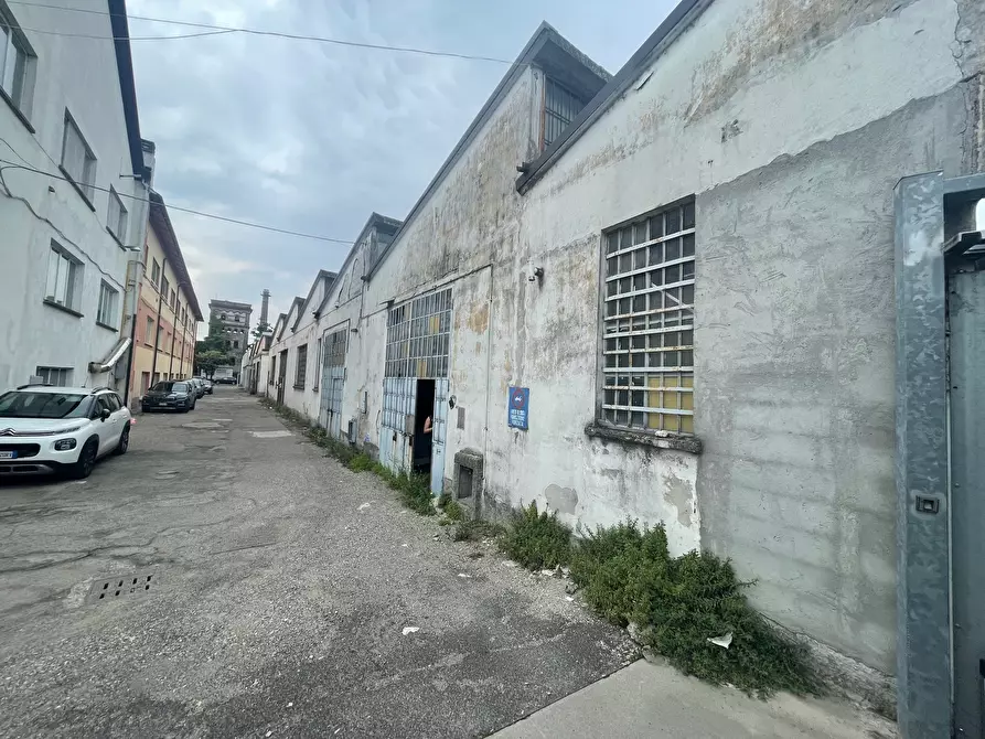 Immagine 6 di Capannone industriale in vendita  in Viale Montegrappa 28/G a Pavia