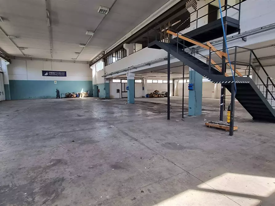 Immagine 25 di Capannone industriale in vendita  in Via G. Curioni 4 a Galgagnano