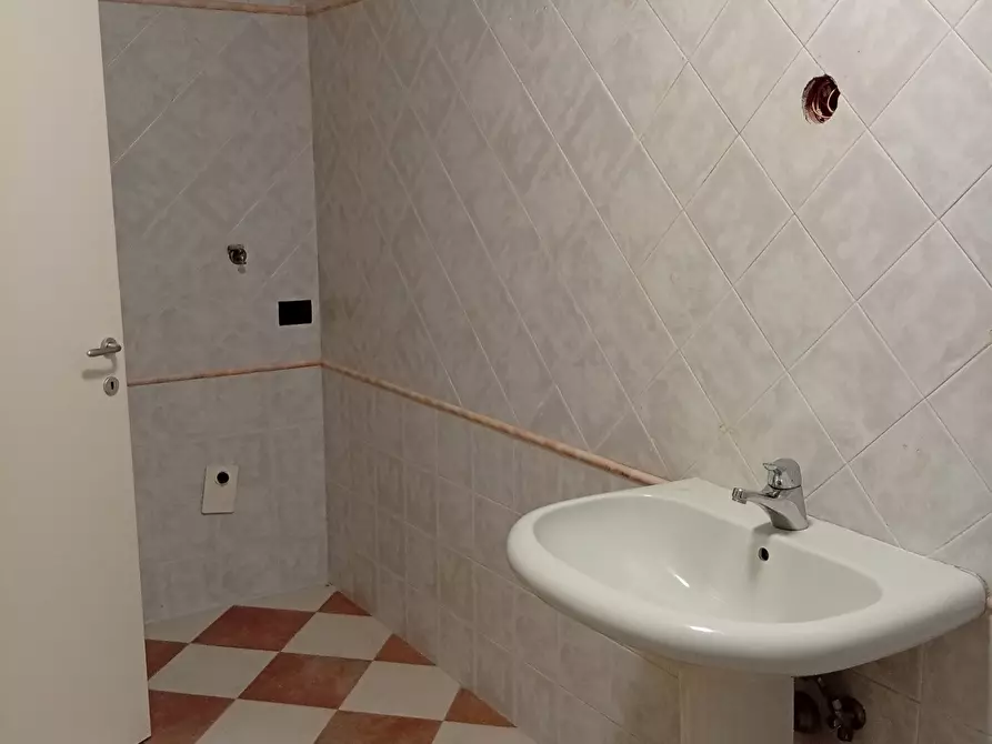 Immagine 12 di Villa in vendita  in Via Dossi 40 a Sabbioneta