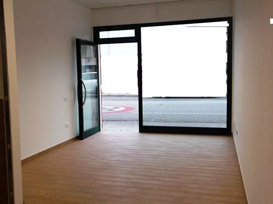 Immagine 6 di Locale commerciale in affitto  in VIA SAVONAROLA 55 a Rovigo