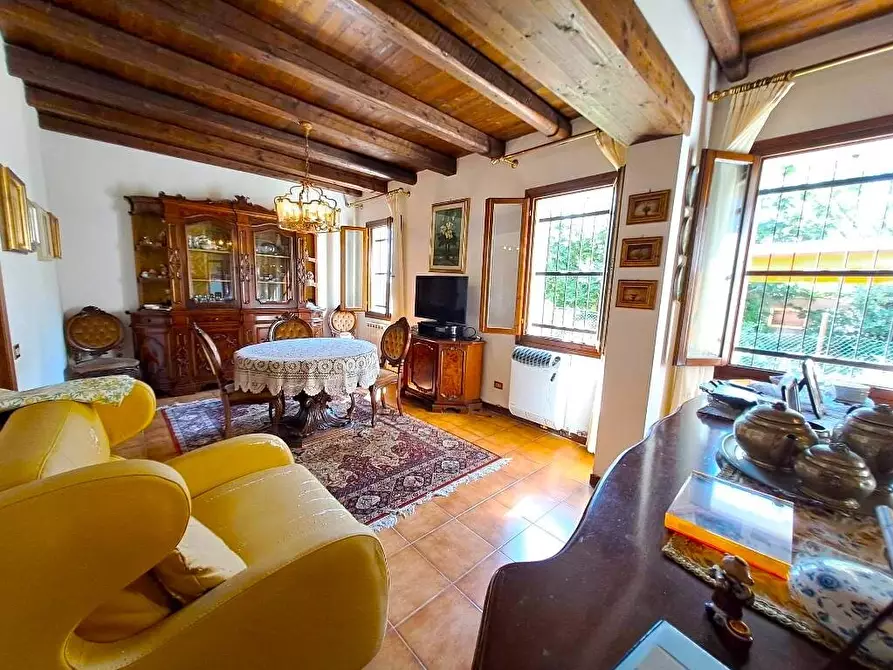 Immagine 4 di Porzione di casa in vendita  a Rovigo