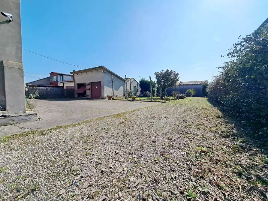 Immagine 3 di Porzione di casa in vendita  a Rovigo