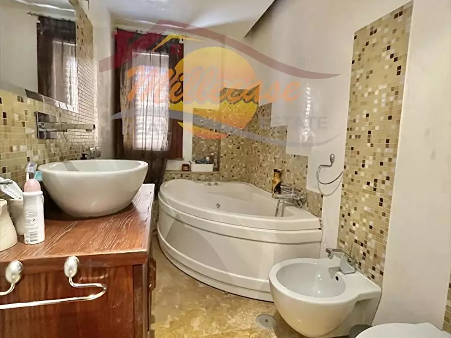 Immagine 9 di Trilocale in vendita  in Viale Zecchino a Siracusa