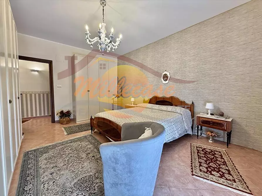 Immagine 19 di Pentalocale in vendita  in Via Filisto a Siracusa