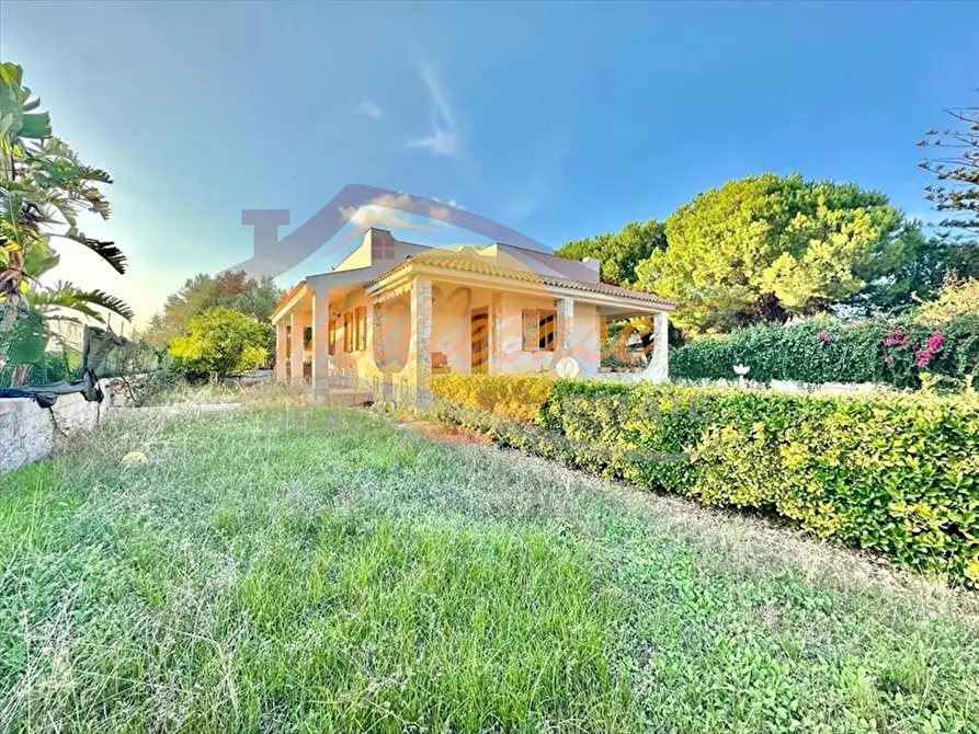 Immagine 15 di Villa in vendita  in Via Isole BALI a Siracusa