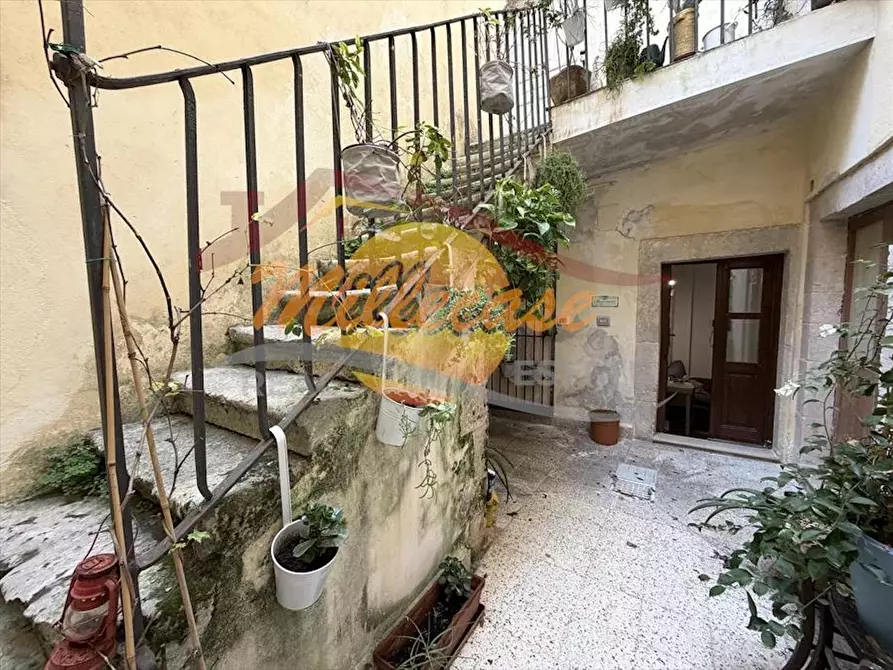 Immagine 16 di Bilocale in vendita  in VIA DELLA GIUDECCA a Siracusa