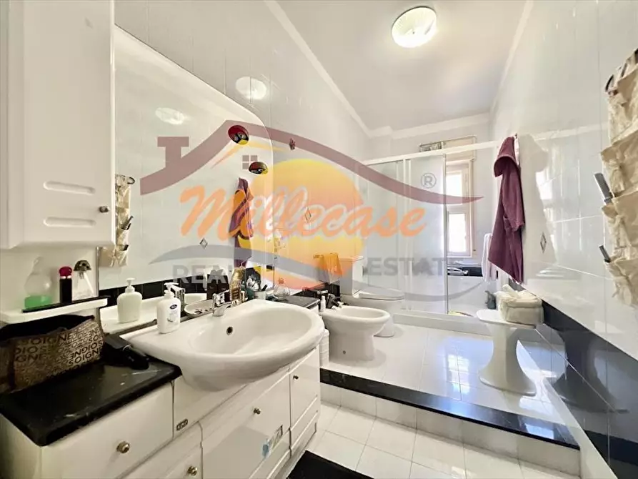 Immagine 15 di Pentalocale in vendita  in Via Agostino Fillioley a Siracusa