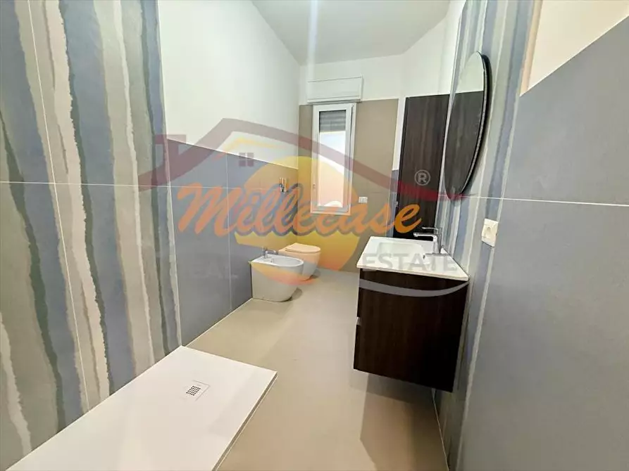 Immagine 24 di Trilocale in vendita  in Viale Teracati a Siracusa