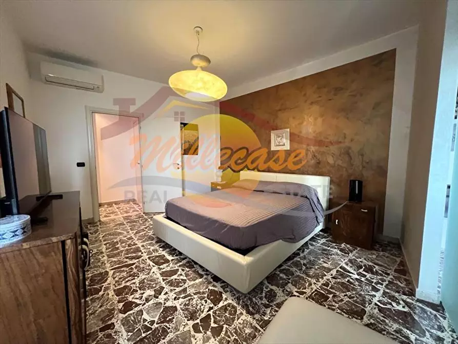 Immagine 4 di Quadrilocale in vendita  in Viale Teracati a Siracusa