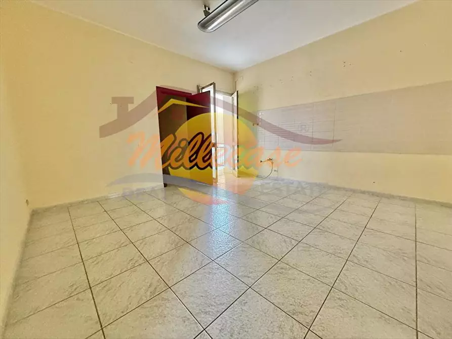 Immagine 12 di Pentalocale in vendita  in Via Avola a Siracusa