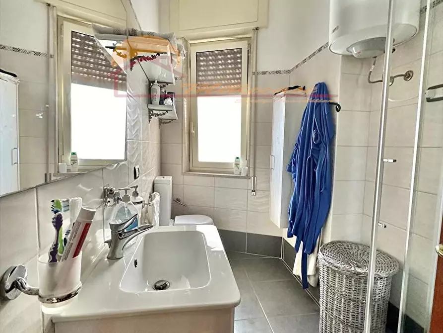 Immagine 5 di Quadrilocale in vendita  in Via Pescara a Siracusa