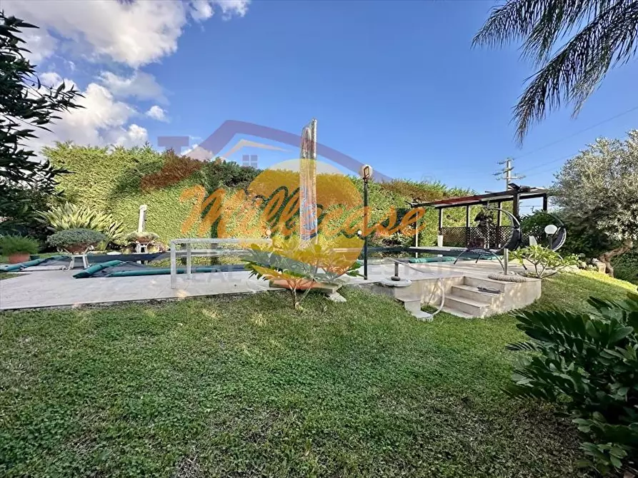 Immagine 11 di Casa bifamiliare in vendita  in Traversa Sinerchia a Siracusa