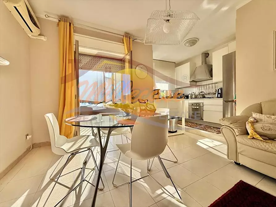 Immagine 2 di Pentalocale in vendita  in VIA ACHILLE ADORNO a Siracusa