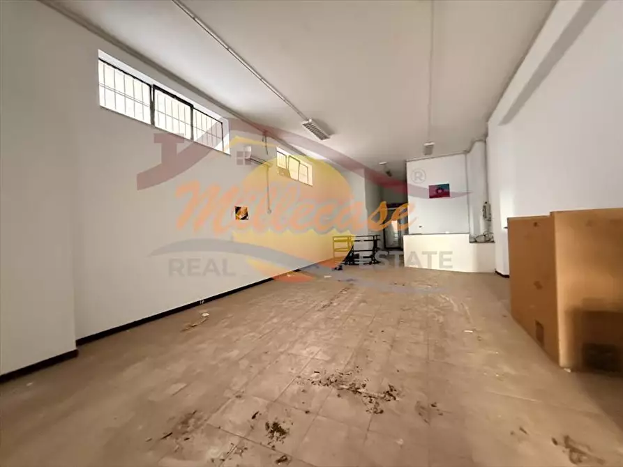 Immagine 9 di Locale commerciale in vendita  in Viale Zecchino a Siracusa