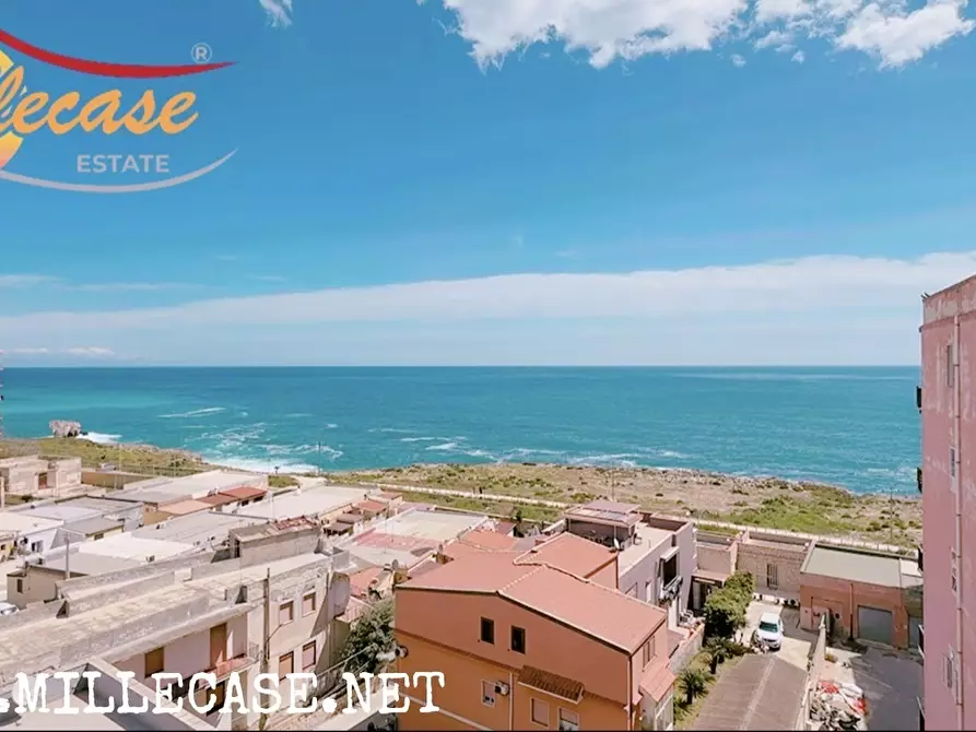 Immagine 5 di Pentalocale in vendita  in Via Sardegna 43 a Siracusa