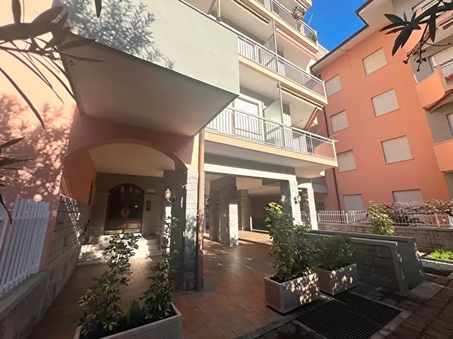 Immagine 59 di Bilocale in affitto  in Via Ischia 5 a San Bartolomeo Al Mare