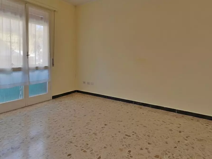Immagine 45 di Bilocale in vendita  in Via Roma 123 a San Bartolomeo Al Mare