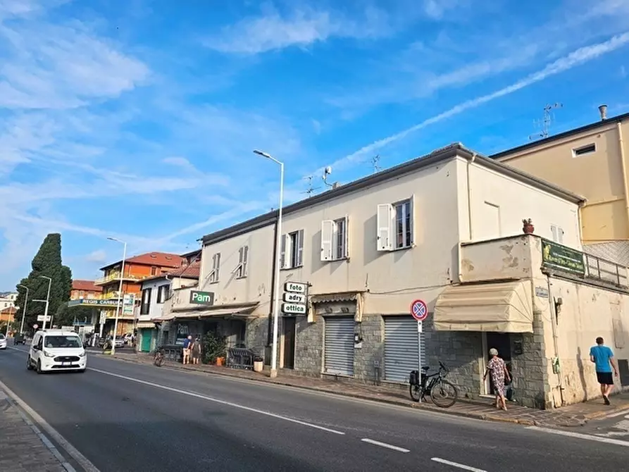 Immagine 35 di Pentalocale in vendita  a San Bartolomeo Al Mare