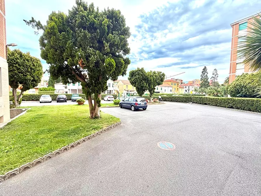Immagine 2 di Bilocale in vendita  in Via Aurelia 82 a San Bartolomeo Al Mare