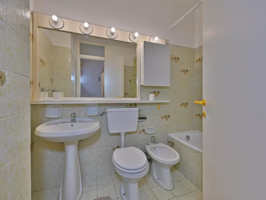 Immagine 13 di Bilocale in vendita  in Piazza Sant'Anna 1 a San Bartolomeo Al Mare