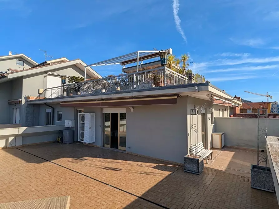 Immagine 20 di Attico in vendita  in Viale Europa 5 a San Bartolomeo Al Mare