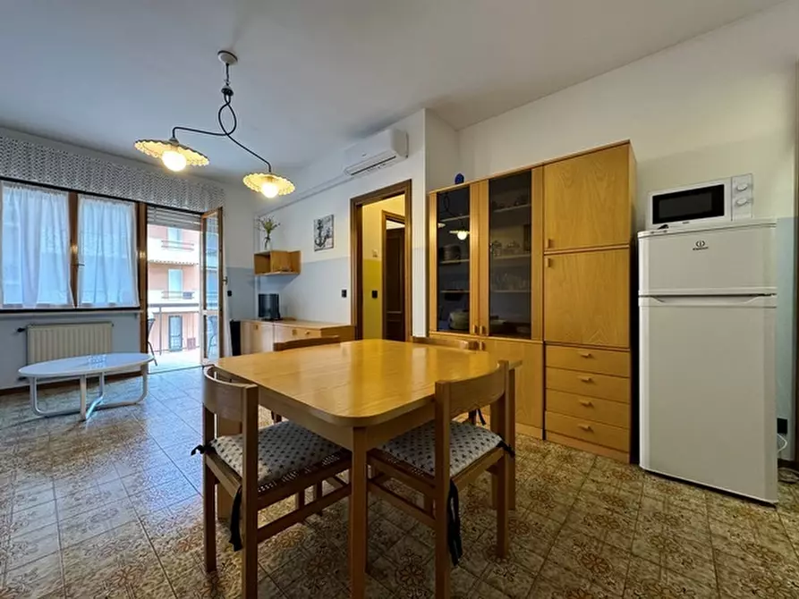 Immagine 15 di Trilocale in affitto  a San Bartolomeo Al Mare