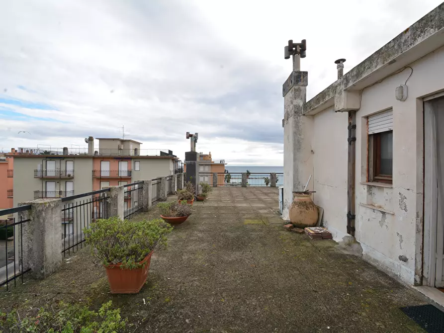 Immagine 19 di Monolocale in vendita  in Via Aurelia 205 a San Bartolomeo Al Mare