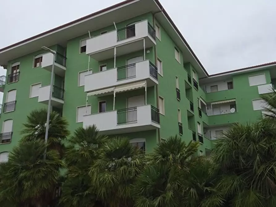 Immagine 3 di Trilocale in affitto  in Via Aurelia 57 a San Bartolomeo Al Mare