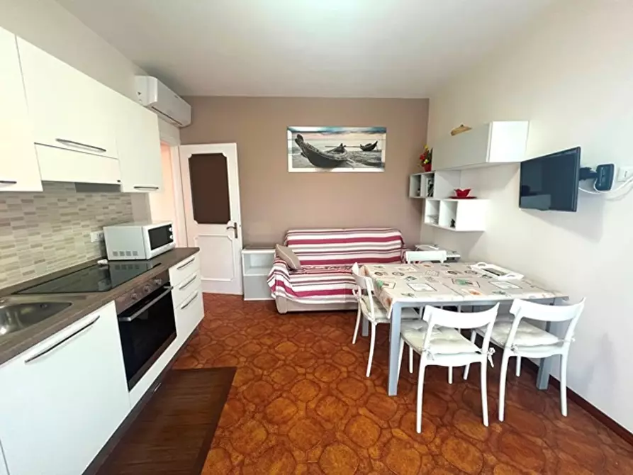 Immagine 13 di Trilocale in affitto  in Via Aurelia 57 a San Bartolomeo Al Mare