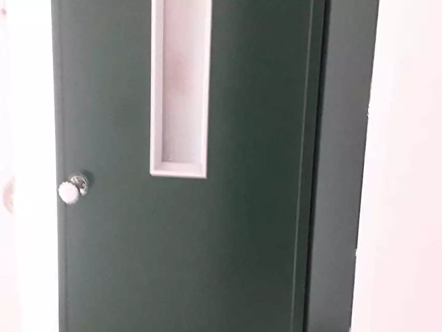 Immagine 12 di Quadrilocale in vendita  in Via Foria a Pianopoli