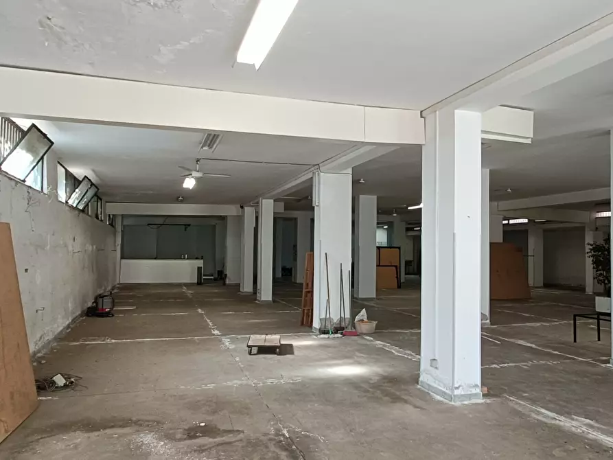 Immagine 4 di Magazzino in affitto  in Via del Progresso a Lamezia Terme