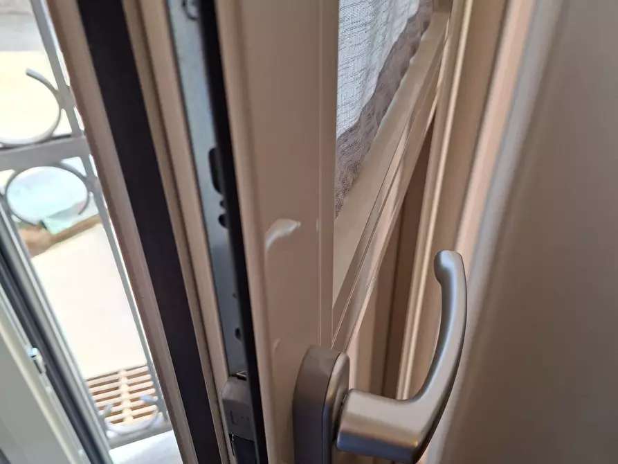 Immagine 19 di Bilocale in affitto  in VIA COSMO 6 a Torino